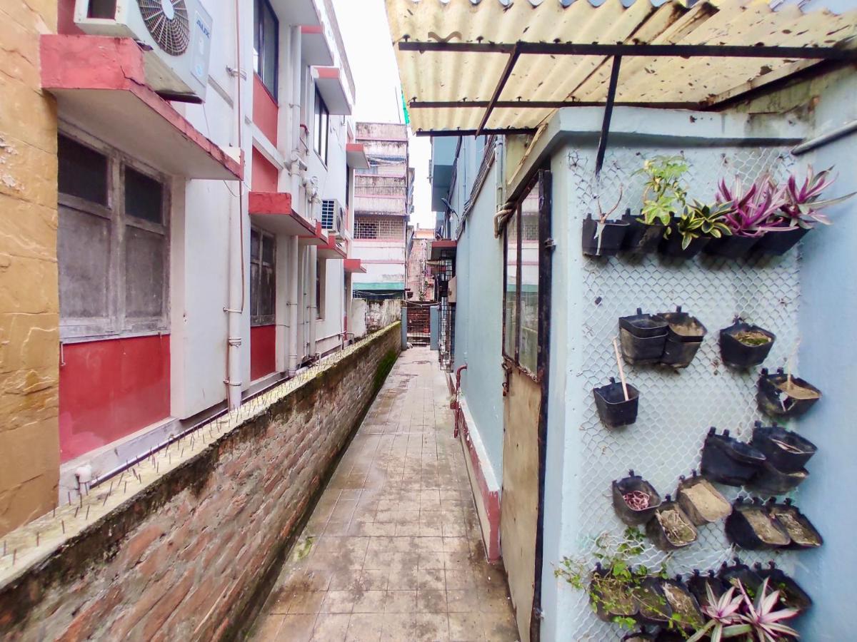 Spacious 3Bhk House Opp South City Mall 콜카타 외부 사진
