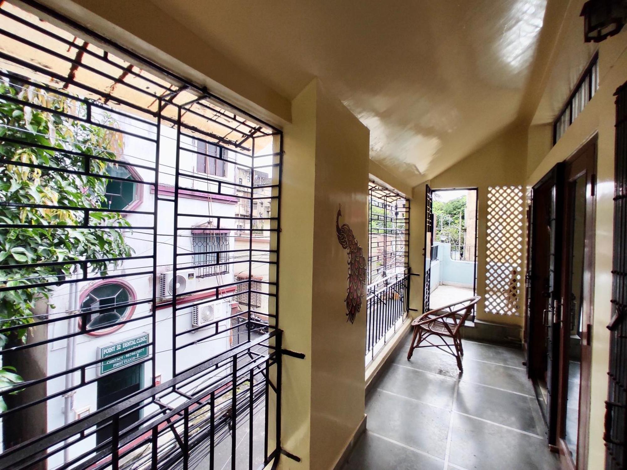 Spacious 3Bhk House Opp South City Mall 콜카타 외부 사진